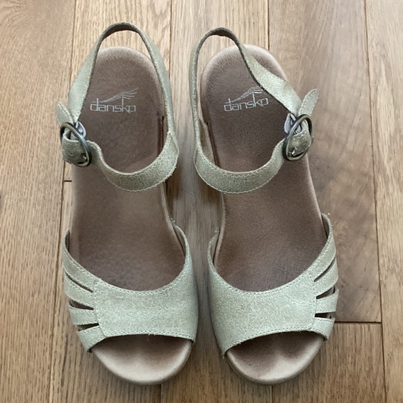 Donated - Picture 4 of 9